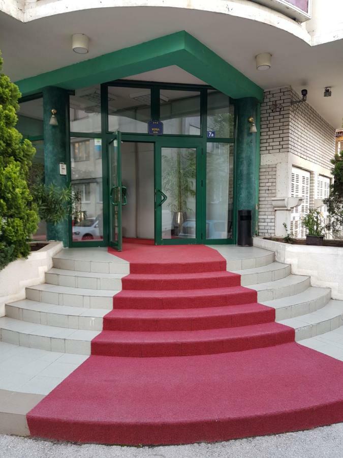 Contemporary Residence Ni Esterno foto